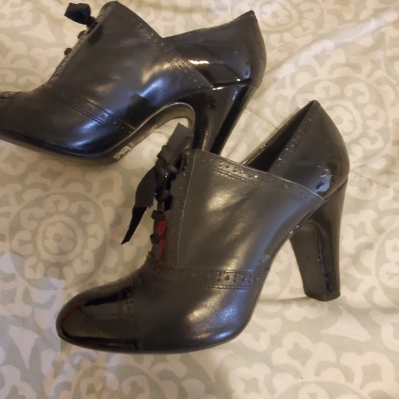 Booties - Picture 3 of 7